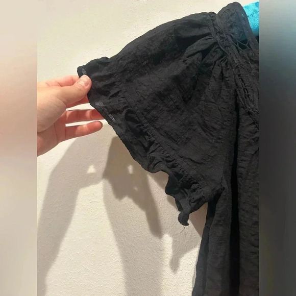 MAX STUDIO Black Flutter Sleeve Embroidered Neck Blouse / Size XS / - Picture 5 of 10